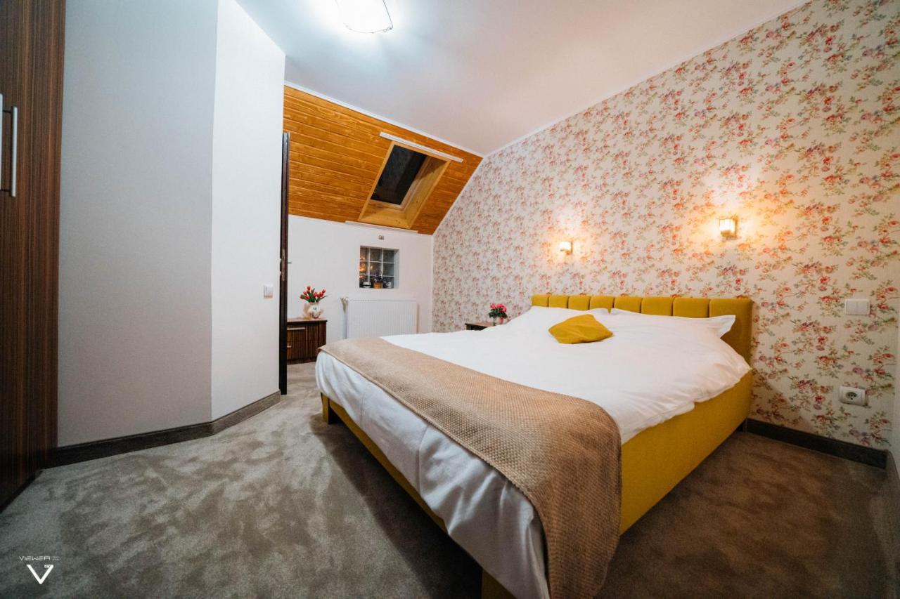 Casa Carmen Hotell Dorna Arini Exteriör bild