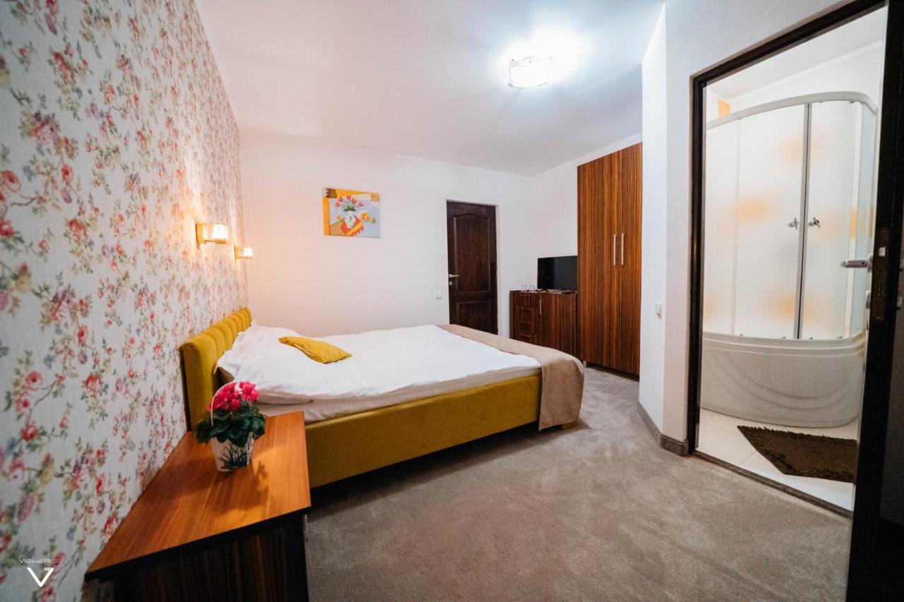 Casa Carmen Hotell Dorna Arini Exteriör bild