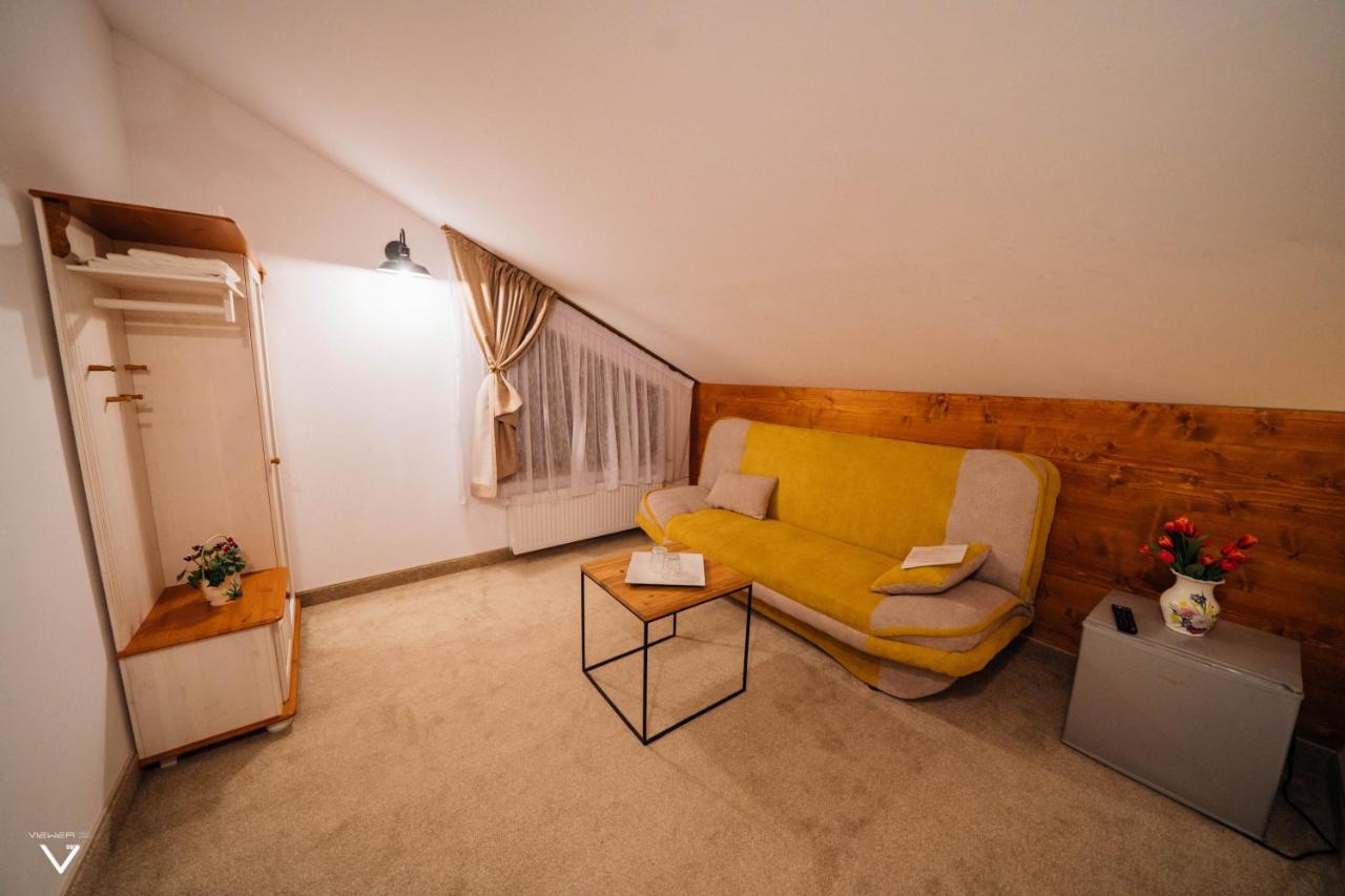 Casa Carmen Hotell Dorna Arini Exteriör bild