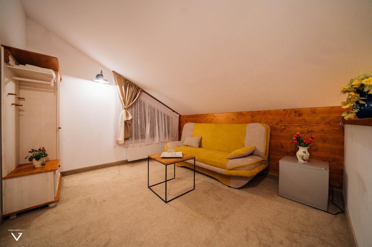 Casa Carmen Hotell Dorna Arini Exteriör bild