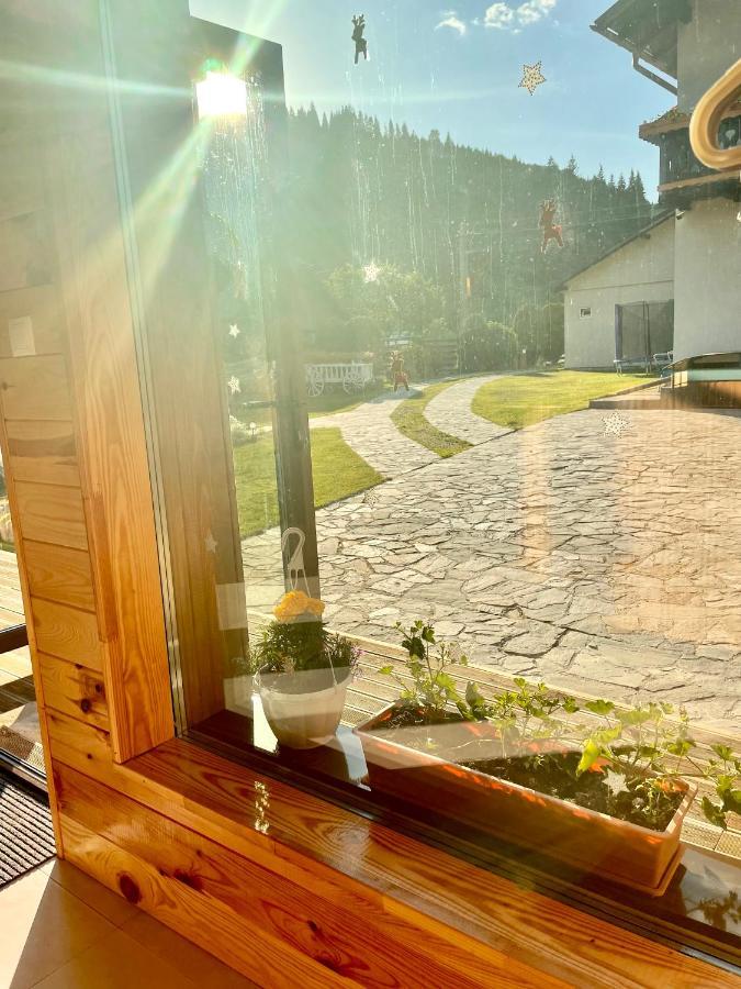 Casa Carmen Hotell Dorna Arini Exteriör bild